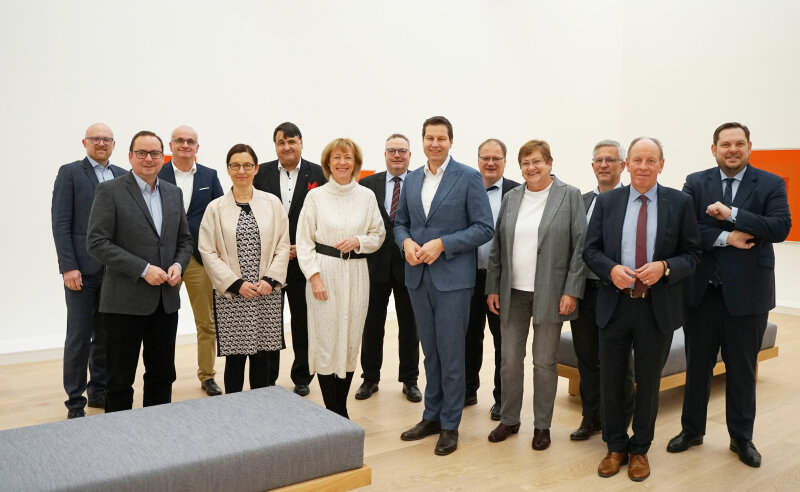 Gruppenfoto der Sitzung am 24. November 2022.