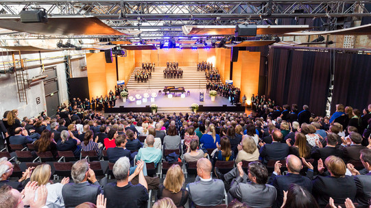 Voller Saal in der Jahrhunderthalle
