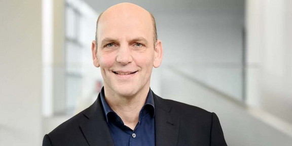 Das Porträtfoto zeigt Benjamin List, Chemie-Nobelpreisträger aus dem Jahr 2021.