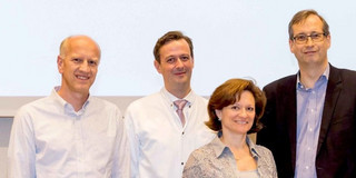 Foto: Ein Gruppenfoto mit den Autor*innen der Studie. Von links nach rechts: Die Autoren der Studie: Ulf Dittmer, Timm Westhoff, Nina Babel und Oliver Witzke.