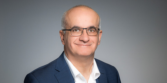 Manfred Bayer