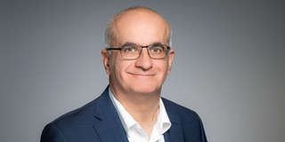 Manfred Bayer