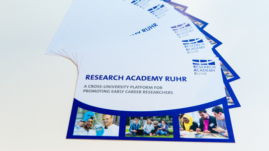 2017: Foundation of the Research Academy Ruhr Flyer of the Research Academy Ruhr