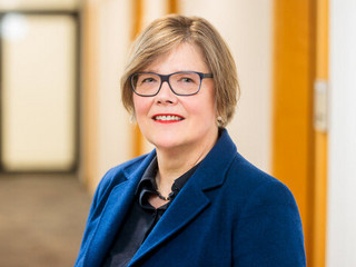 Portrait photo of Prof Dr Ute Schneider from the University of Duisburg-Essen.