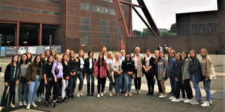 Gruppenfoto der Teilnehmerinnen der Summer School 